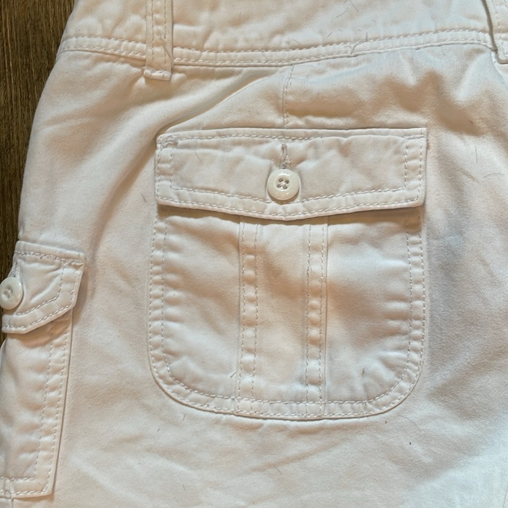 American Eagle White Cut Off Shorts - Picture 6 of 8